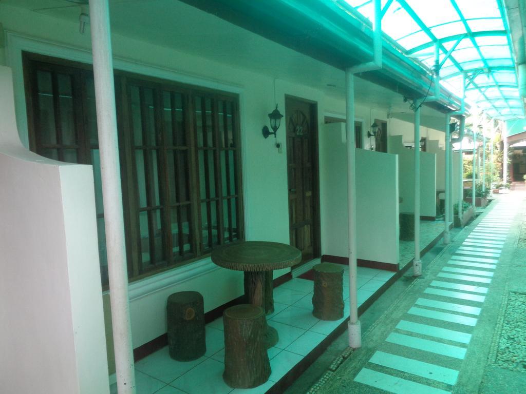 D'Lucky Garden Inn & Suites Tiniguiban Kültér fotó