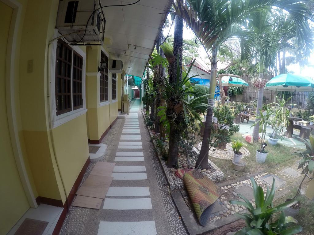 D'Lucky Garden Inn & Suites Tiniguiban Kültér fotó