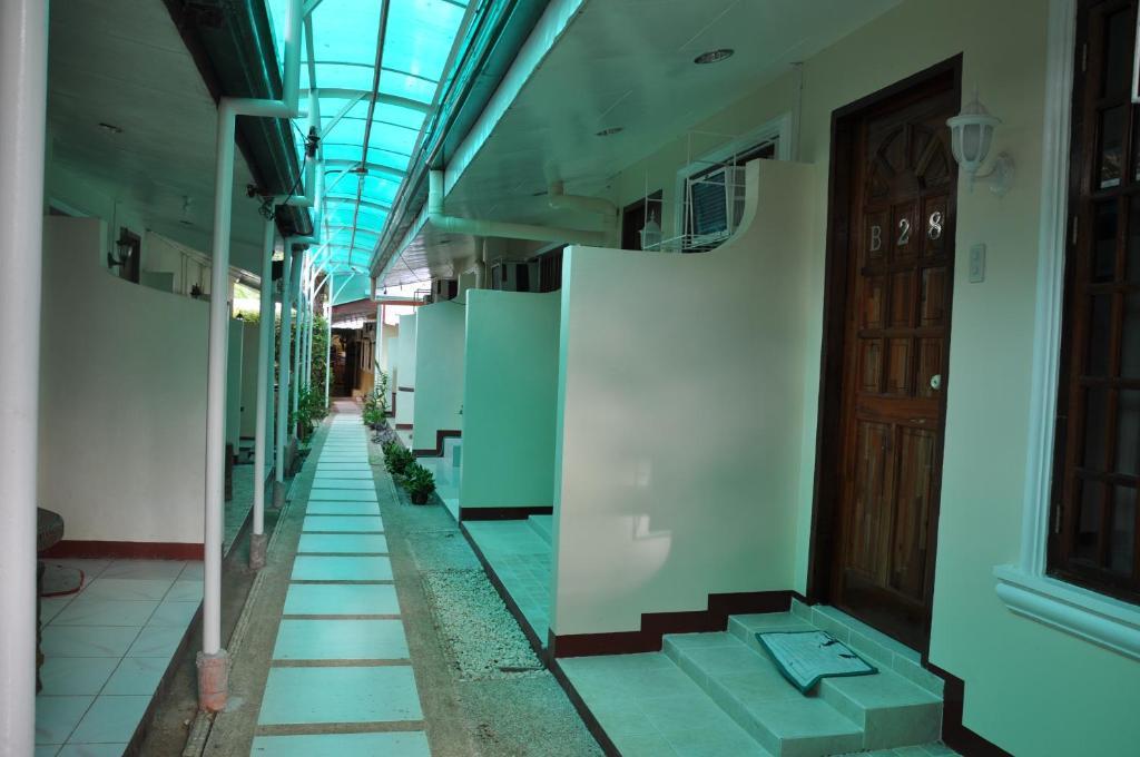 D'Lucky Garden Inn & Suites Tiniguiban Kültér fotó