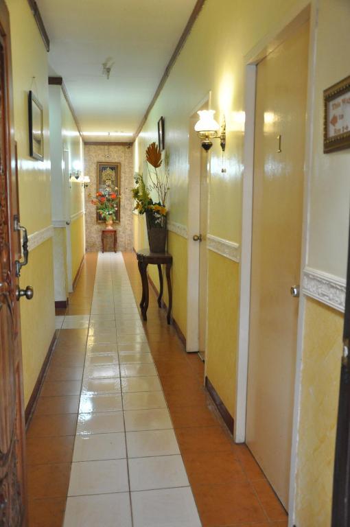 D'Lucky Garden Inn & Suites Tiniguiban Kültér fotó