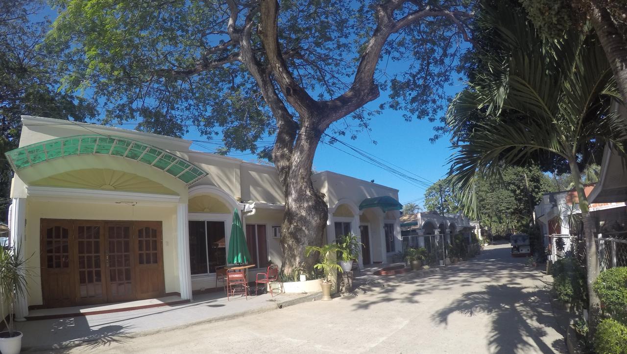 D'Lucky Garden Inn & Suites Tiniguiban Kültér fotó