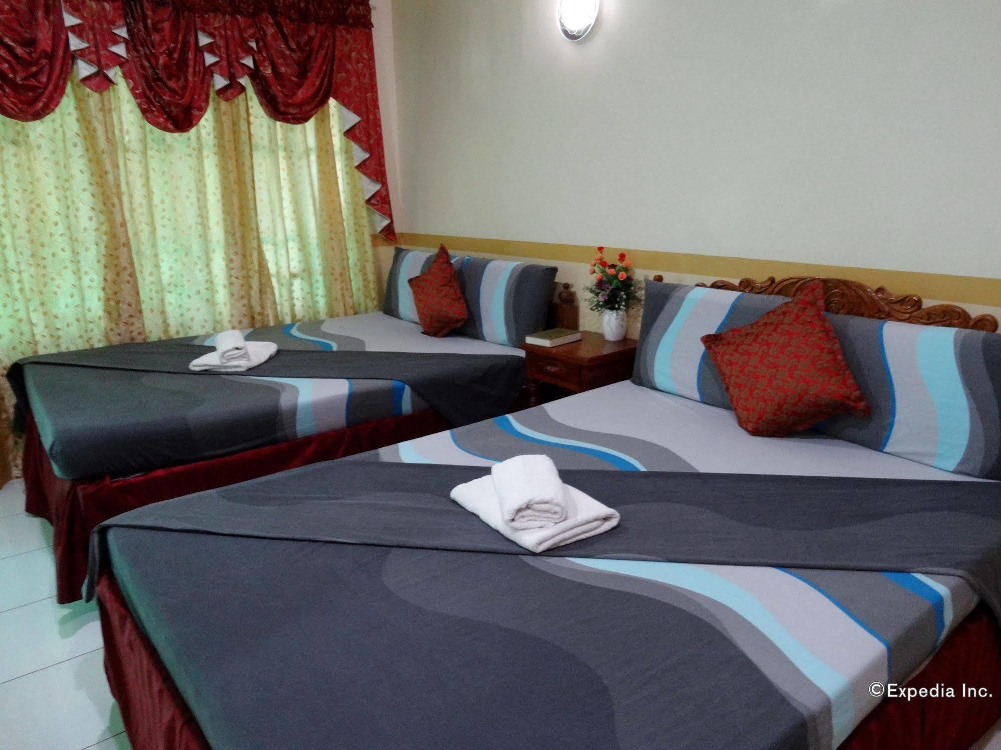 D'Lucky Garden Inn & Suites Tiniguiban Kültér fotó
