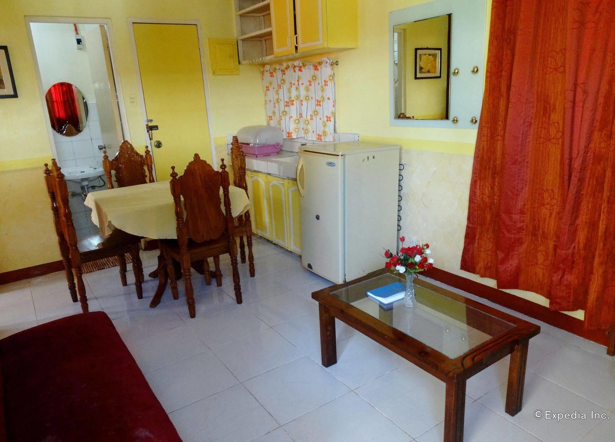 D'Lucky Garden Inn & Suites Tiniguiban Kültér fotó