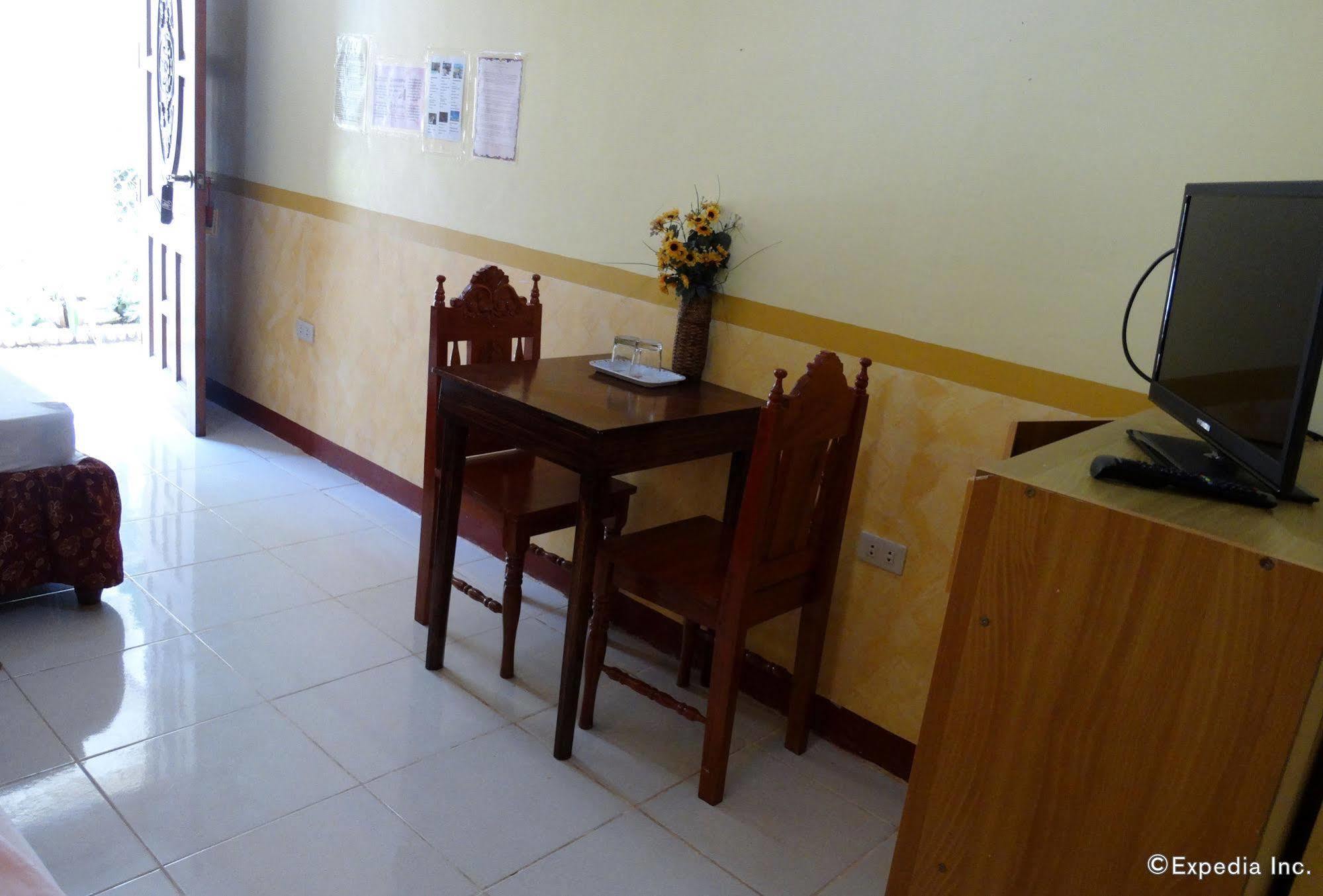 D'Lucky Garden Inn & Suites Tiniguiban Kültér fotó
