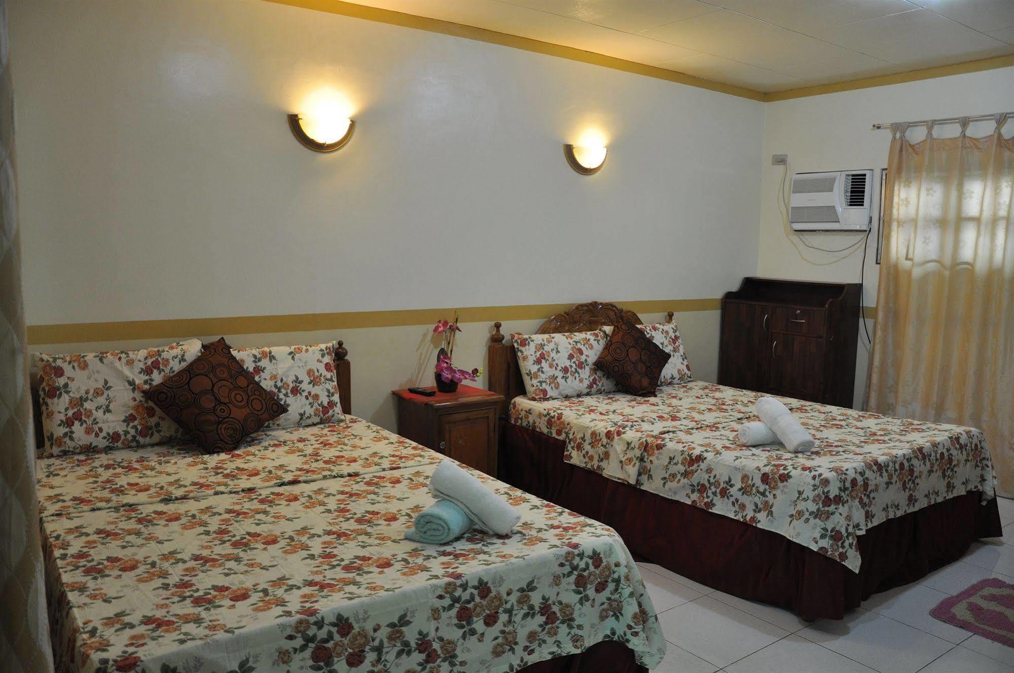 D'Lucky Garden Inn & Suites Tiniguiban Kültér fotó