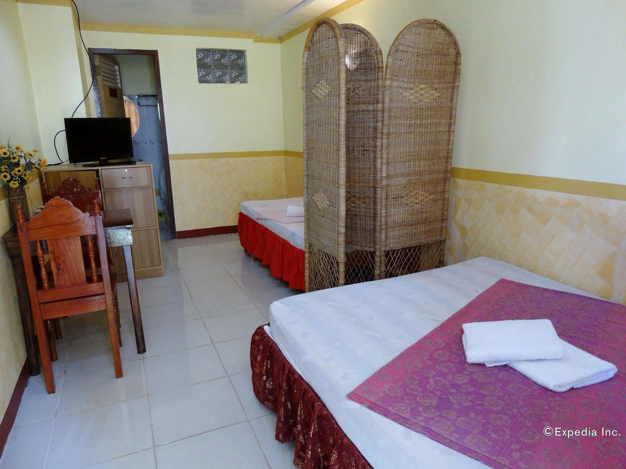 D'Lucky Garden Inn & Suites Tiniguiban Kültér fotó